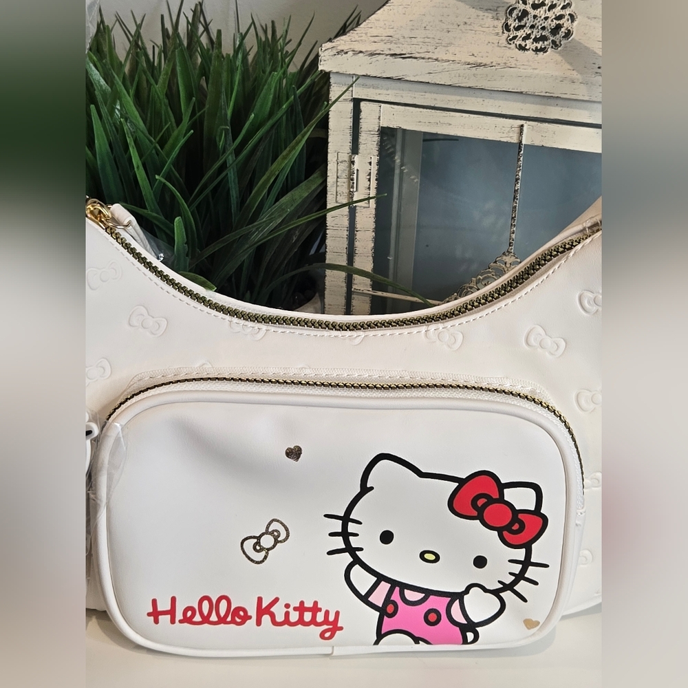 Hello Kitty White Shoulder Bag - Picture 2 of 7